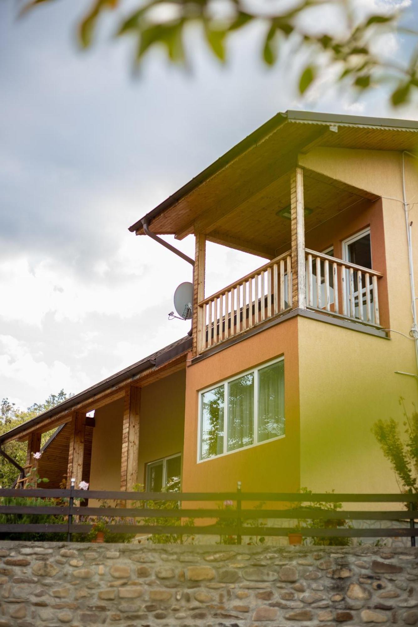 Casa Rumelia Paltineni Экстерьер фото