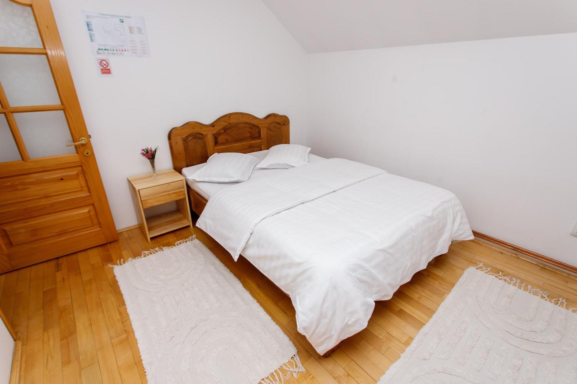 Casa Rumelia Paltineni Экстерьер фото
